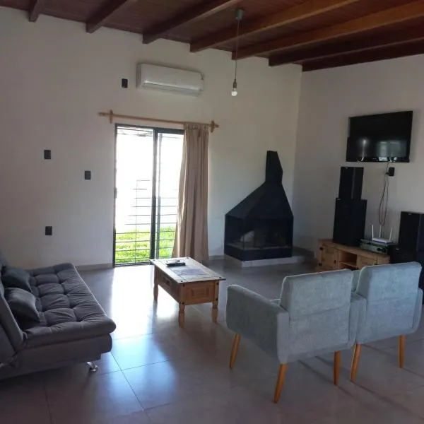 Casa amplia y bien ubicada, hotel v destinácii Artigas