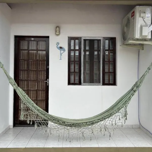 Kitnet Flamingo 31B, hotel v destinaci Matinhos
