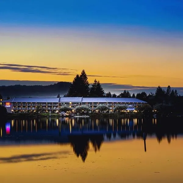 Inn on Long Lake, hotel di Nanaimo