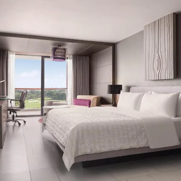 Le Meridien Suvarnabhumi, Bangkok Golf Resort and Spa, hotel v Lat Krabangu