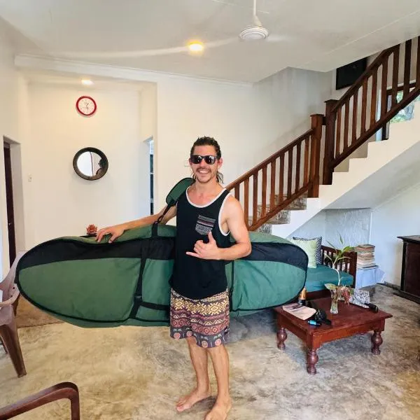 Coastal Cloud Backpackers, hotel v destinaci Unawatuna