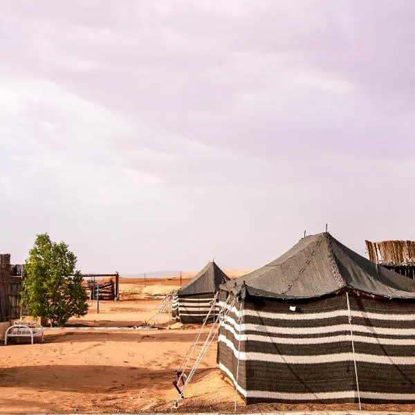 Wahiba Bedouin Rustic Camp, hotel v destinaci Muntarib