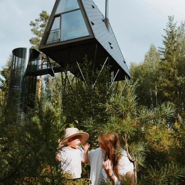 PAN Treetop Cabins, hotel u gradu 'Åsnes'