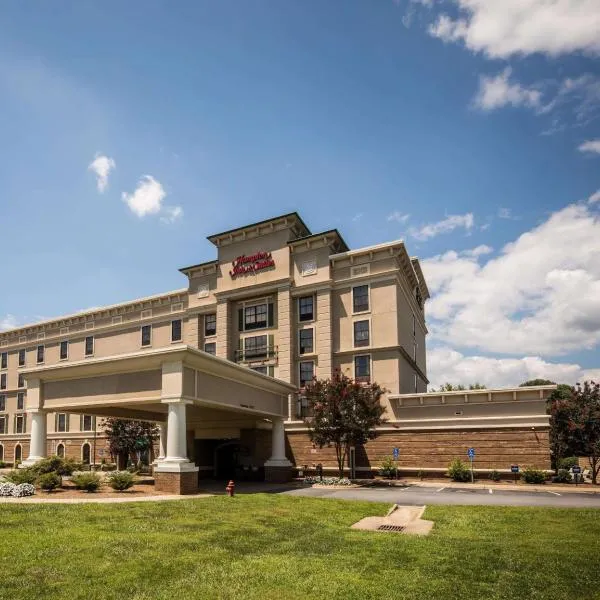 Hampton Inn & Suites Dobson, hotel v destinaci Dobson