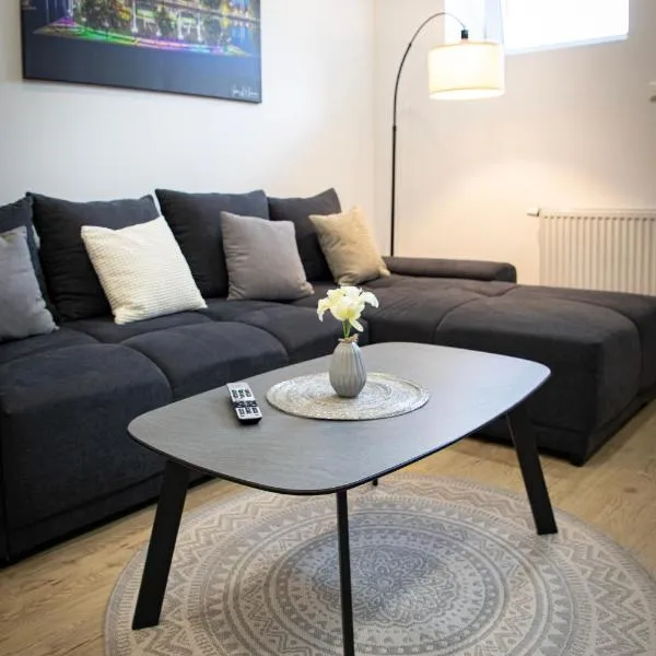 HANNIBAL - Design Apartment Amaryllis 3, VW Nähe, Parkplatz, Küche, HighSpeed-WLAN, Fitness, Solarium，沃爾夫斯堡的飯店