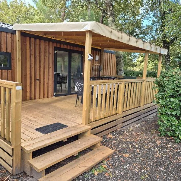 Cottage Les 2 Chardon, hotel v destinaci La Teste-de-Buch