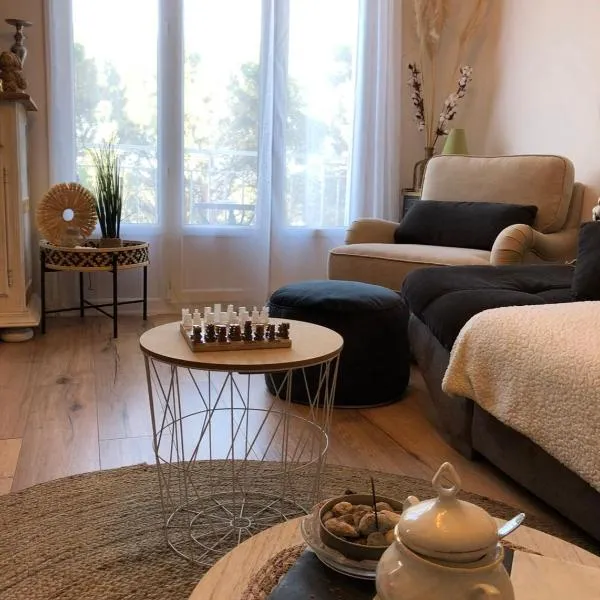 Chambre 1er étage – hotel w mieście Canet-en-Roussillon