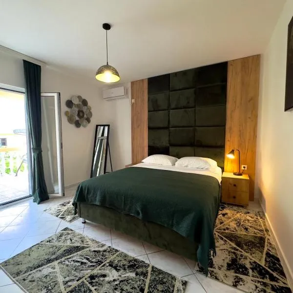 Apartments ASYA, hotel v Kotorju