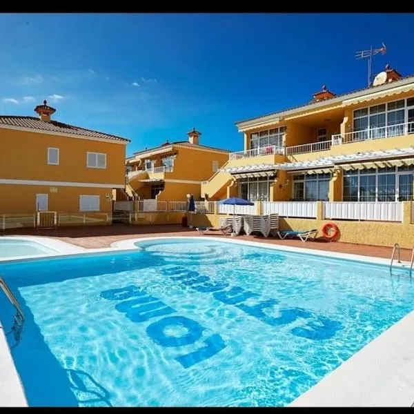 Arguineguin apartment terrace swimming pool, hotel v destinácii Arguineguín