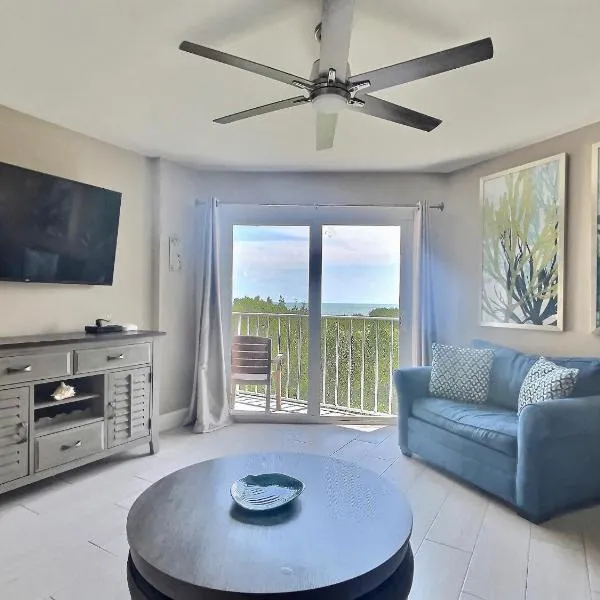 Key Largo Sunrise Resort Style Ocean Pointe 5315, hotel v destinaci Key Largo