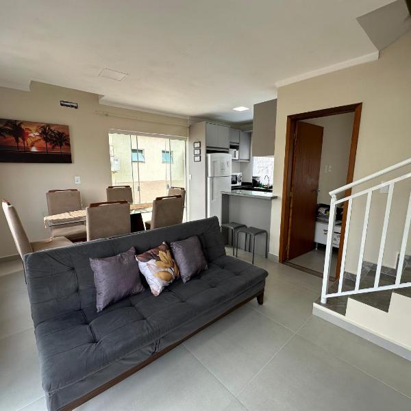 Duplex de 3 Quartos com Piscina - 140m da praia