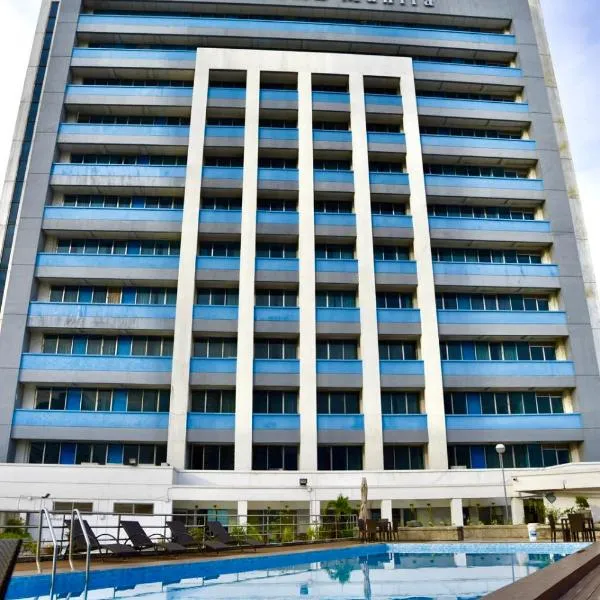 Pearl Manila Hotel, hotel en Manila