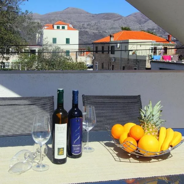 Apartment Milenka - Four Bedroom Apartment with Terrace, hotel v destinaci Čilipi