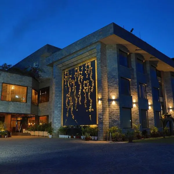 Hotel Natraj Rishikesh, готель у місті Рішикеш