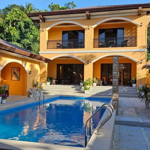 Villa Naranja Pagudpud - Biondo, hotel v destinaci Pagudpud