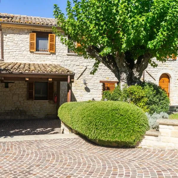 Le Fontanelle Country House, hotel in SantʼIppolito