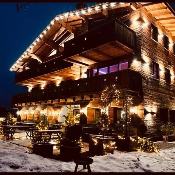 Das Kitz - Chalet Steuerberg XL Kitzbühel, hotel in Kitzbühel