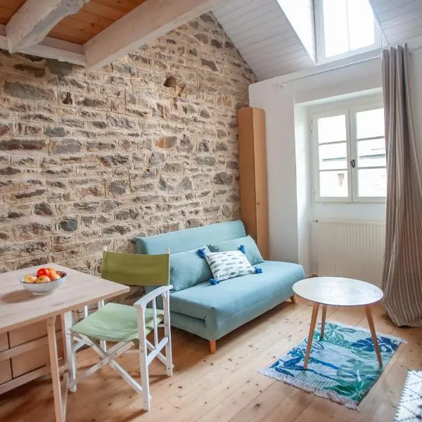 Studio Triplex de Charme Bord de Rance, Hotel in Le Minihic-sur-Rance