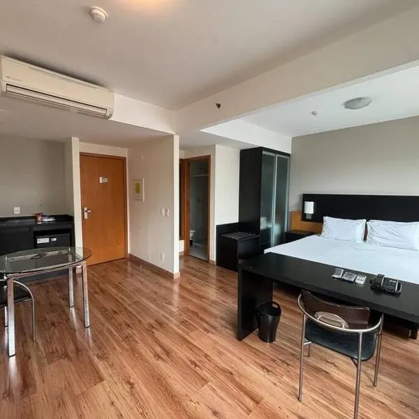 Espaçoso Flat a 5 min da Av Paulista e Metrô Paraíso - Vila Mariana, Hotel in São Paulo