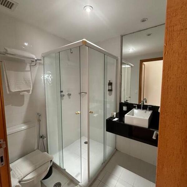 Espaçoso Flat a 5 min da Av Paulista e Metrô Paraíso - Vila Mariana - Foto 3