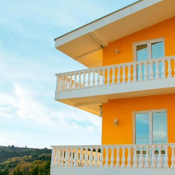Vila Bronhi, hotel in Sutomore