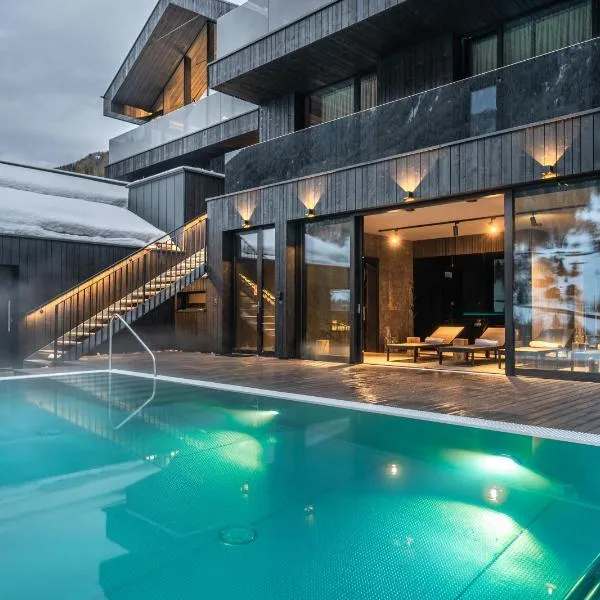 Paznauner Villen - Villa II, hotel in Kappl