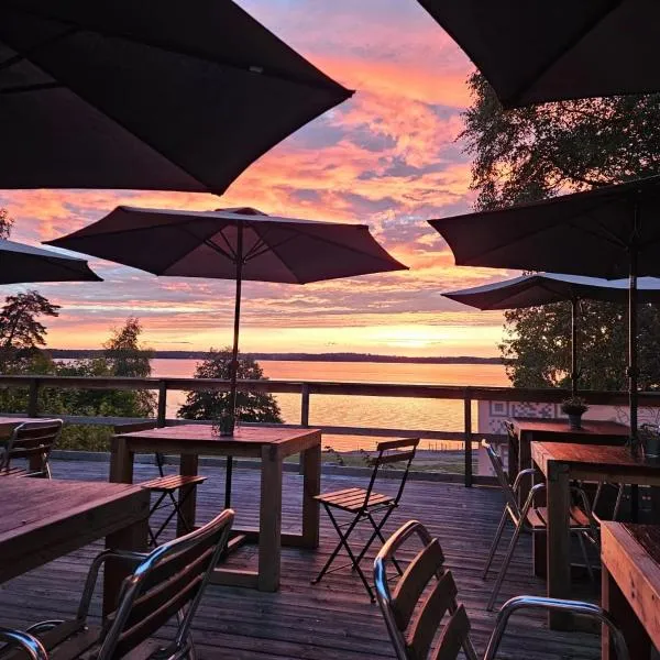 Kallhällsbaden Strandhotell, hotel v destinaci Stockholm