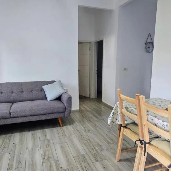 בית בכפר, hotel v destinaci Kefar Pines