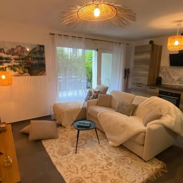 T3, à 5 min à pied du lac Annecy, hotel in Duingt