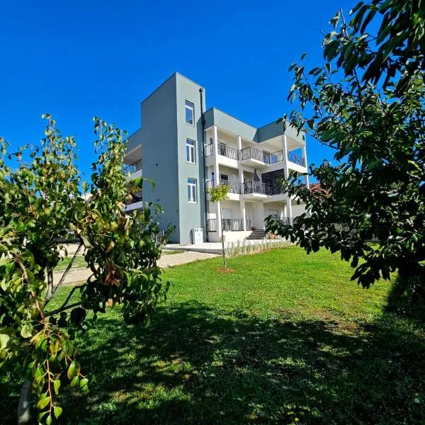 Apartments Royal Holiday, hotel v destinaci Bibinje