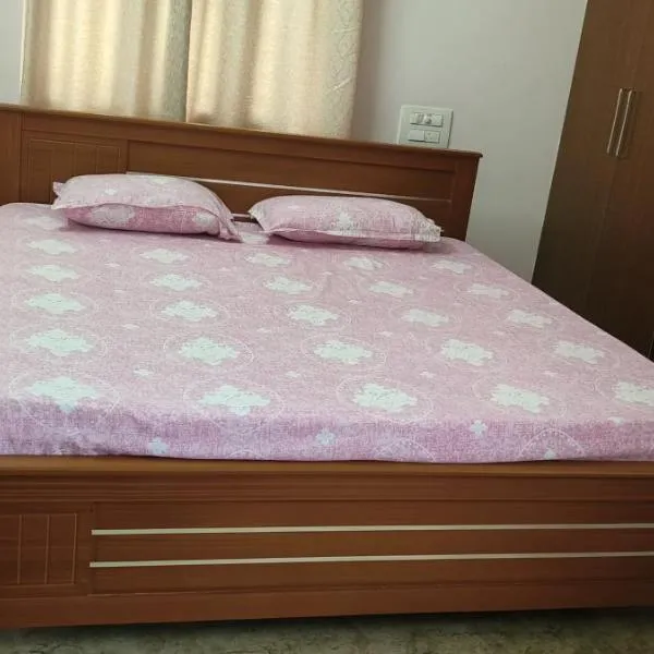Sree Paada Home Stay 1 BHK, hotel v destinaci Narasingāpuram