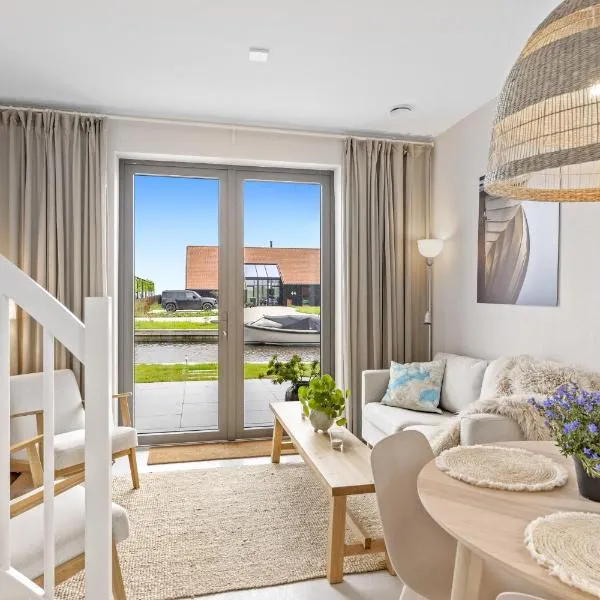 Appartementen aan het water, hotel in Heeg