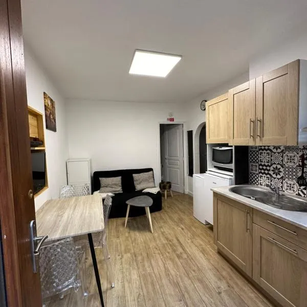 Le refuge thermal, hotel v destinaci Luchon