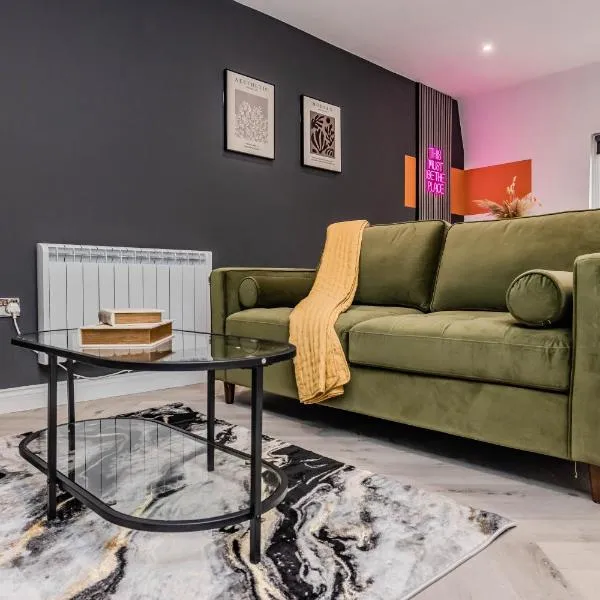 Super Central 1 Bedroom Flat Next To Brighton Beach Sleep 6, hotel in Brighton & Hove