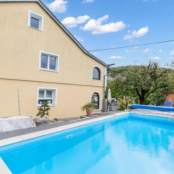 Haus am Mühlbach in Götzendorf, hotell i Eggolsheim