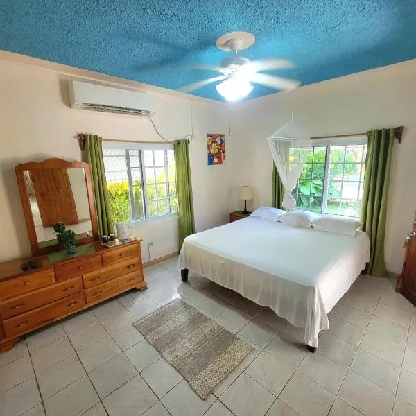 Green's Palace Jamaica, hotel v destinaci Oracabessa