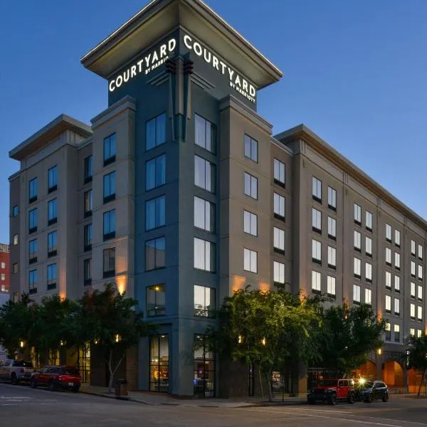 Courtyard by Marriott Wilmington Downtown/Historic District, hotel v destinaci Wilmington
