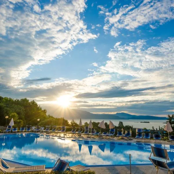 Hotel Belvedere, hótel í Manerba del Garda