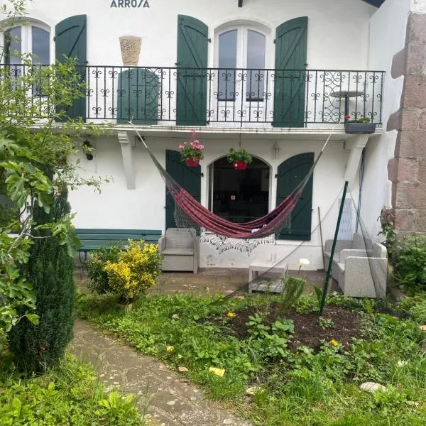 Etxe Arrosa, hotel v mestu Saint-Martin-dʼArrossa
