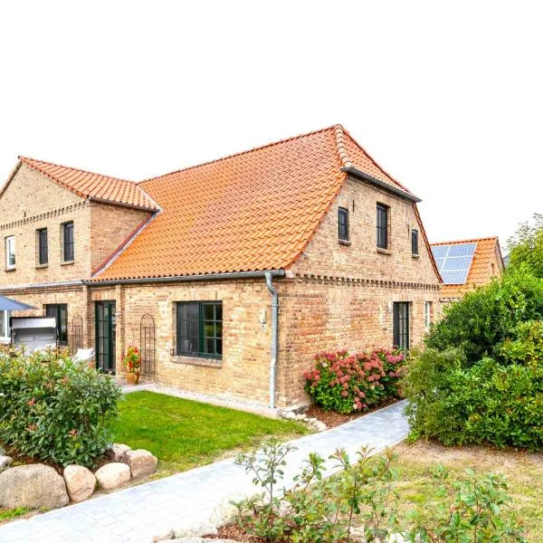 Ferienhaus Ankerplatz mit Sauna in Strandnähe, hotel in Reinberg