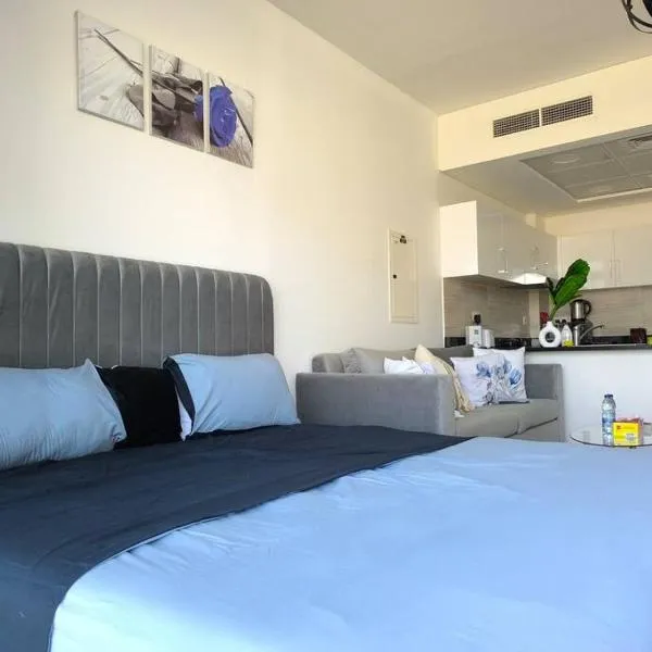 Venus saadiyat beach apartment with SeaView, hotel v destinaci Abu Dhabi
