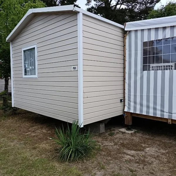 MH F101 Camping Bois Masson, hotel en Saint-Jean-de-Monts