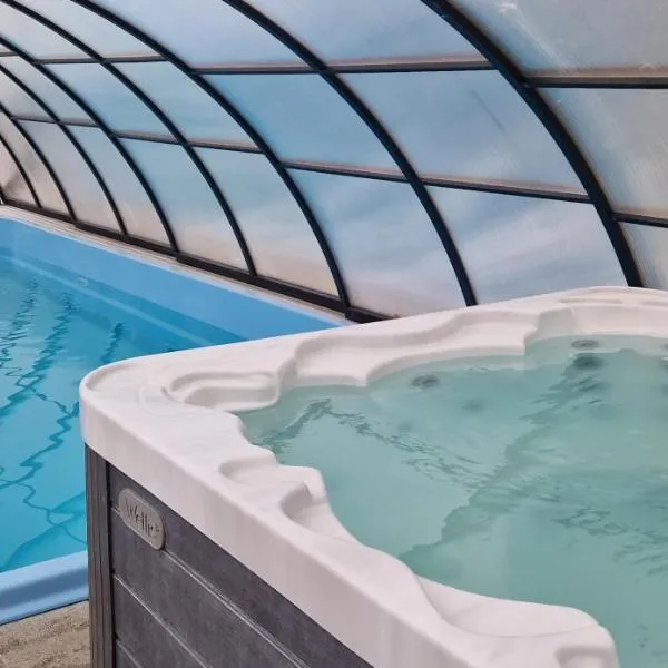 Osada Jantar - Luksusowe Domki, hotel v destinaci Jantar