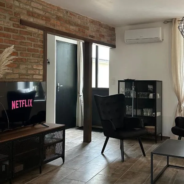 LaCartePostale, hotel v mestu Meusnes