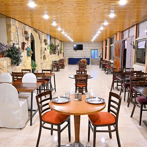 Jabal Dana Hotel - the highest hotel in Jordan, hotel di Dana