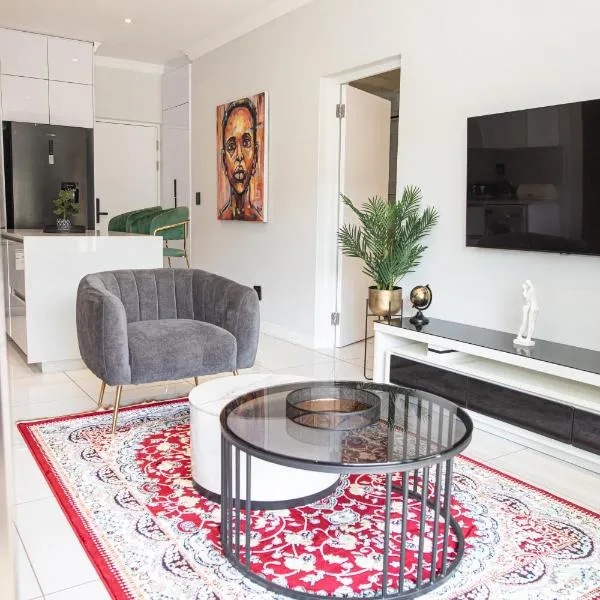 Waterkloof on Main Sassy Modern Apartment, hotel in Pretoria