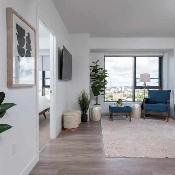 Upscale Penthouse near MIT Harvard Central Square, ξενοδοχείο σε Cambridge