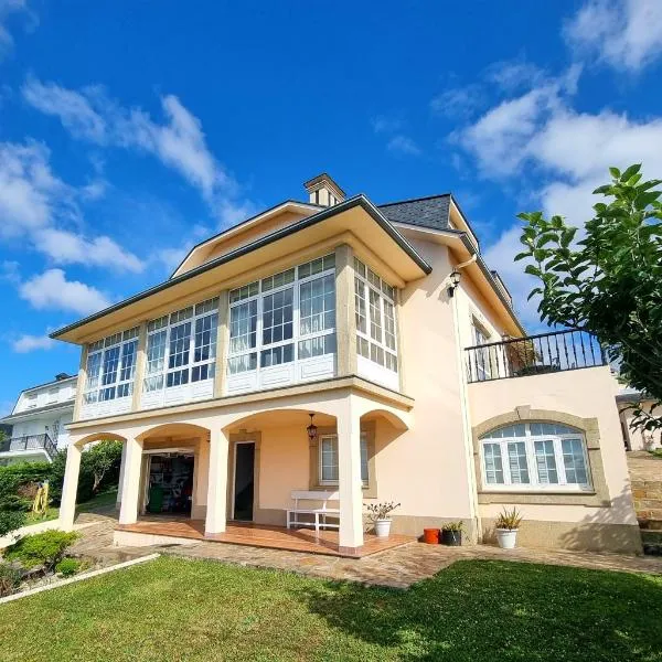 Siete Playas Surf House, hotel in Valdoviño