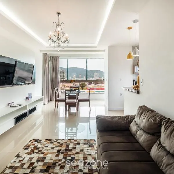 Apto 2Q c/ churrasqueira em Meia Praia MLO0601, hotel in Itapema