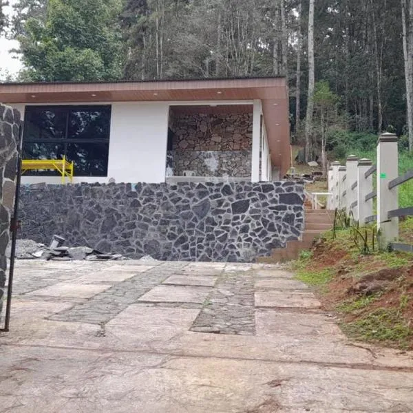 Casa de campo en Panamá、Los Altos de Cerro Azulのホテル